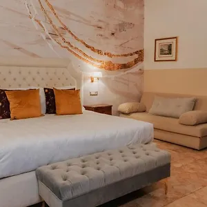 hotel-le-clarisse-al-pantheon.it-romehotels.com/